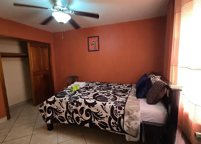 Apartamento Paradise Single ,double & Queen Single With Bathroom & Pool San Pedro (Ambergris Caye)